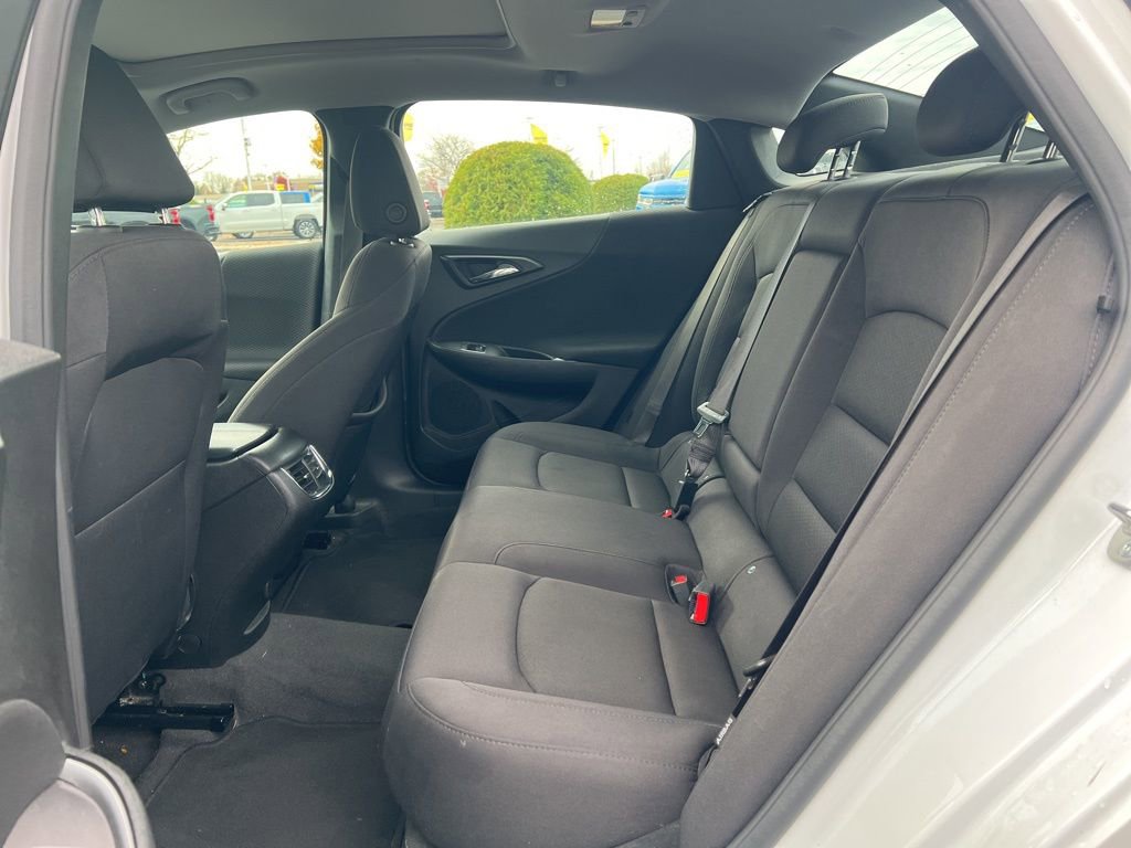 Used 2024 Chevrolet Malibu LT image 24