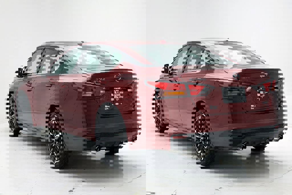 Used 2025 Nissan Altima 2.5 SR image 7