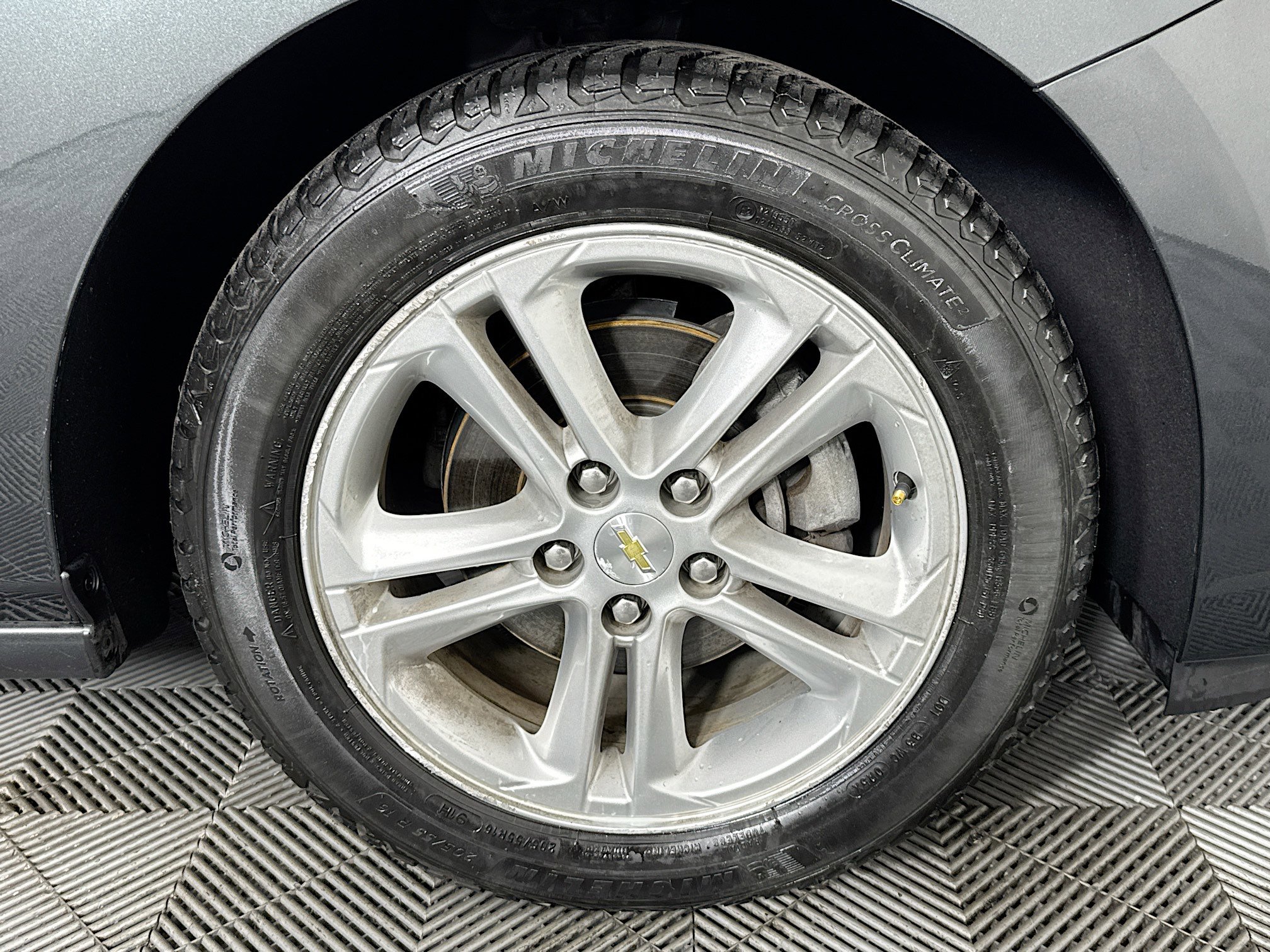 Used 2017 Chevrolet Cruze LT w/ Convenience Package image 31