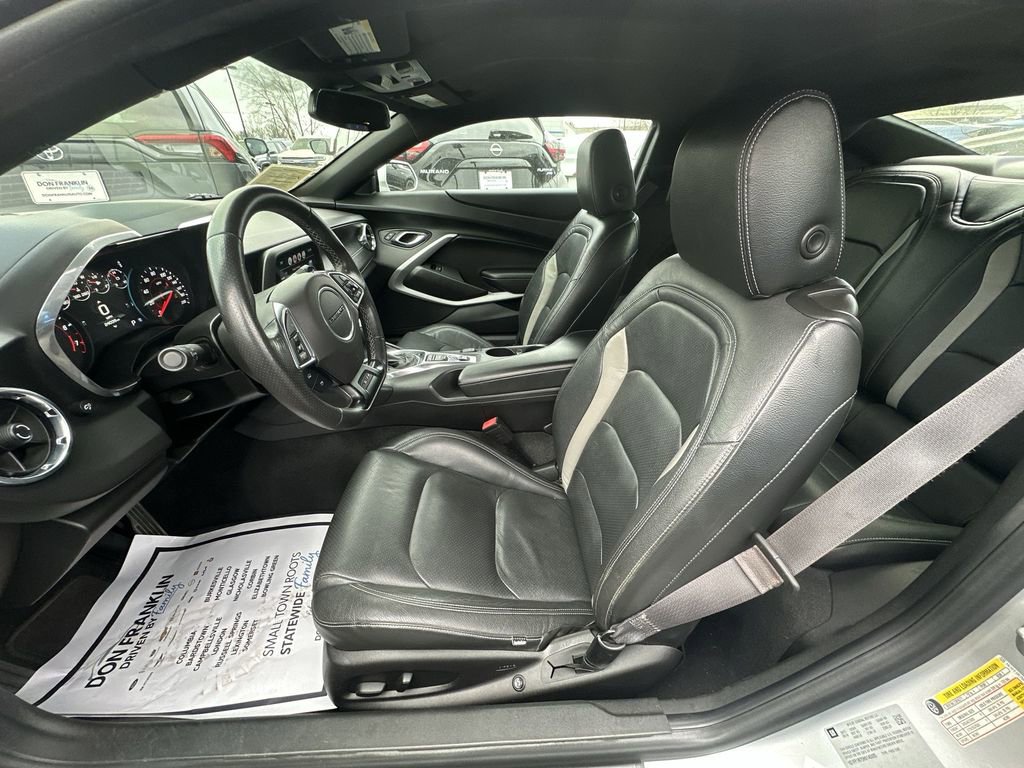 Used 2017 Chevrolet Camaro SS image 11