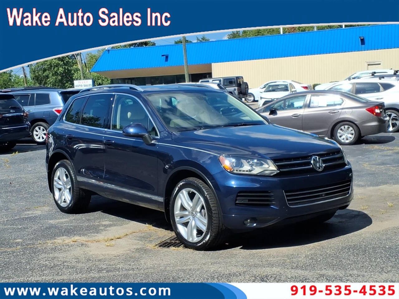 Used 2014 Volkswagen Touareg TDI AWD/4WD image 1