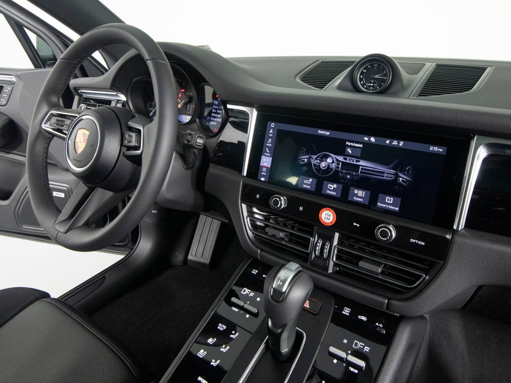 New 2026 Porsche Macan AWD/4WD image 31