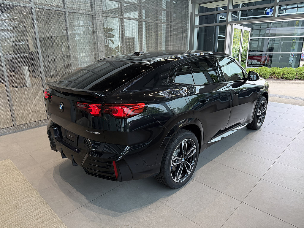 New 2026 BMW X2 xDrive28i w/ M Sport Package AWD/4WD image 6