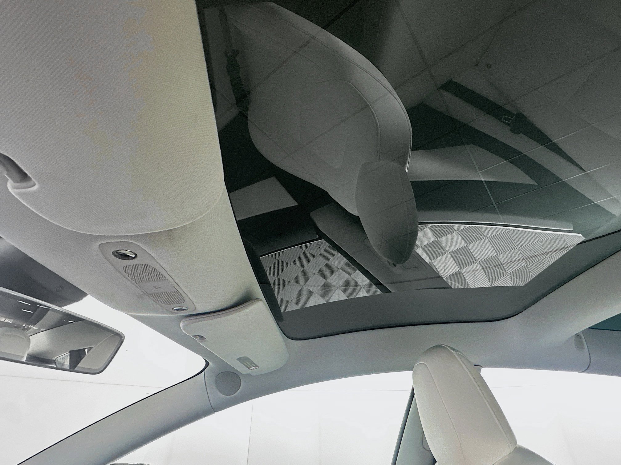 Used 2018 Tesla Model 3 Mid Range image 25