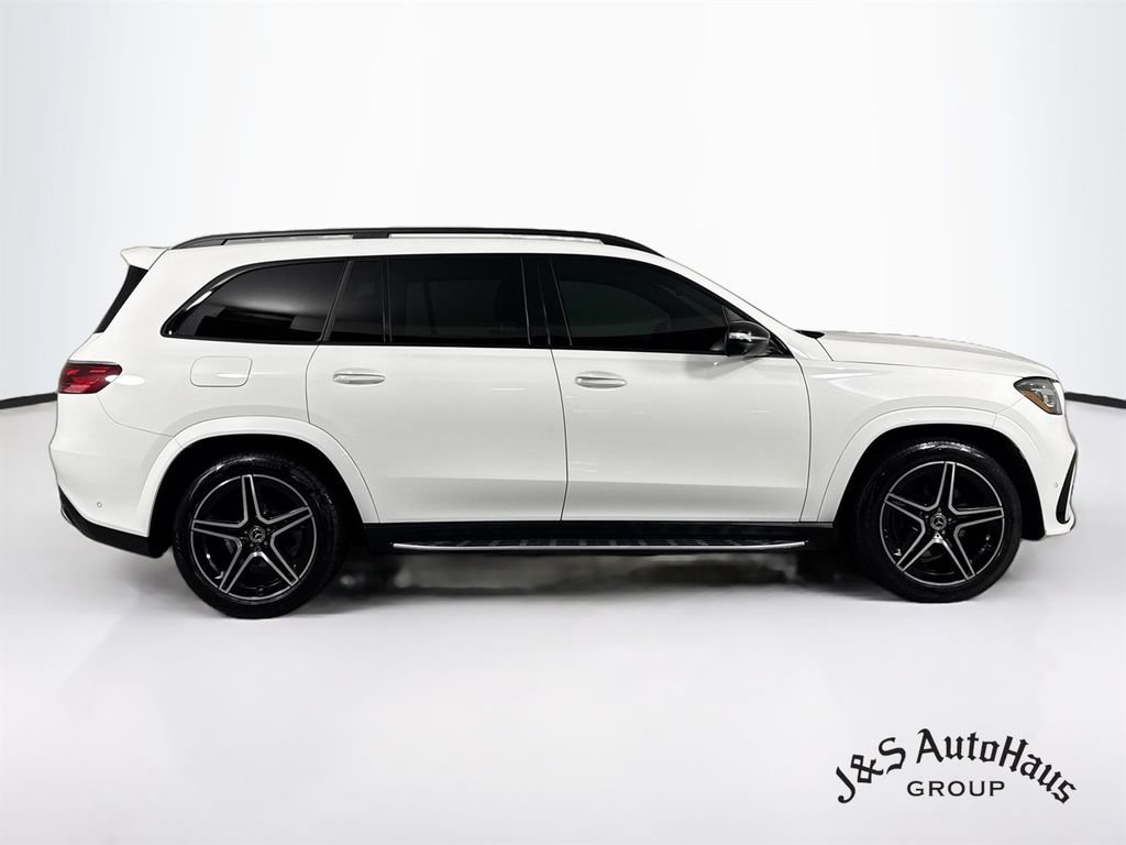 Used 2024 Mercedes-Benz GLS 450 4MATIC w/ AMG Line Exterior image 8
