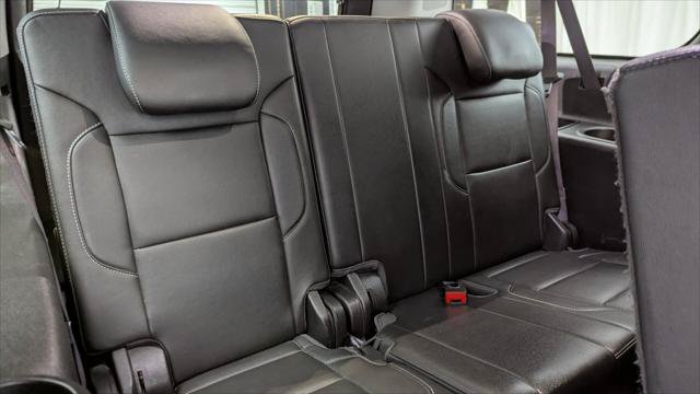 Used 2017 Chevrolet Suburban LT AWD/4WD image 23