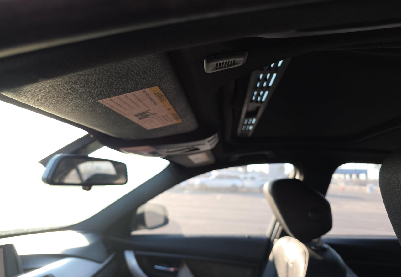 Used 2013 BMW 320i Sedan image 11