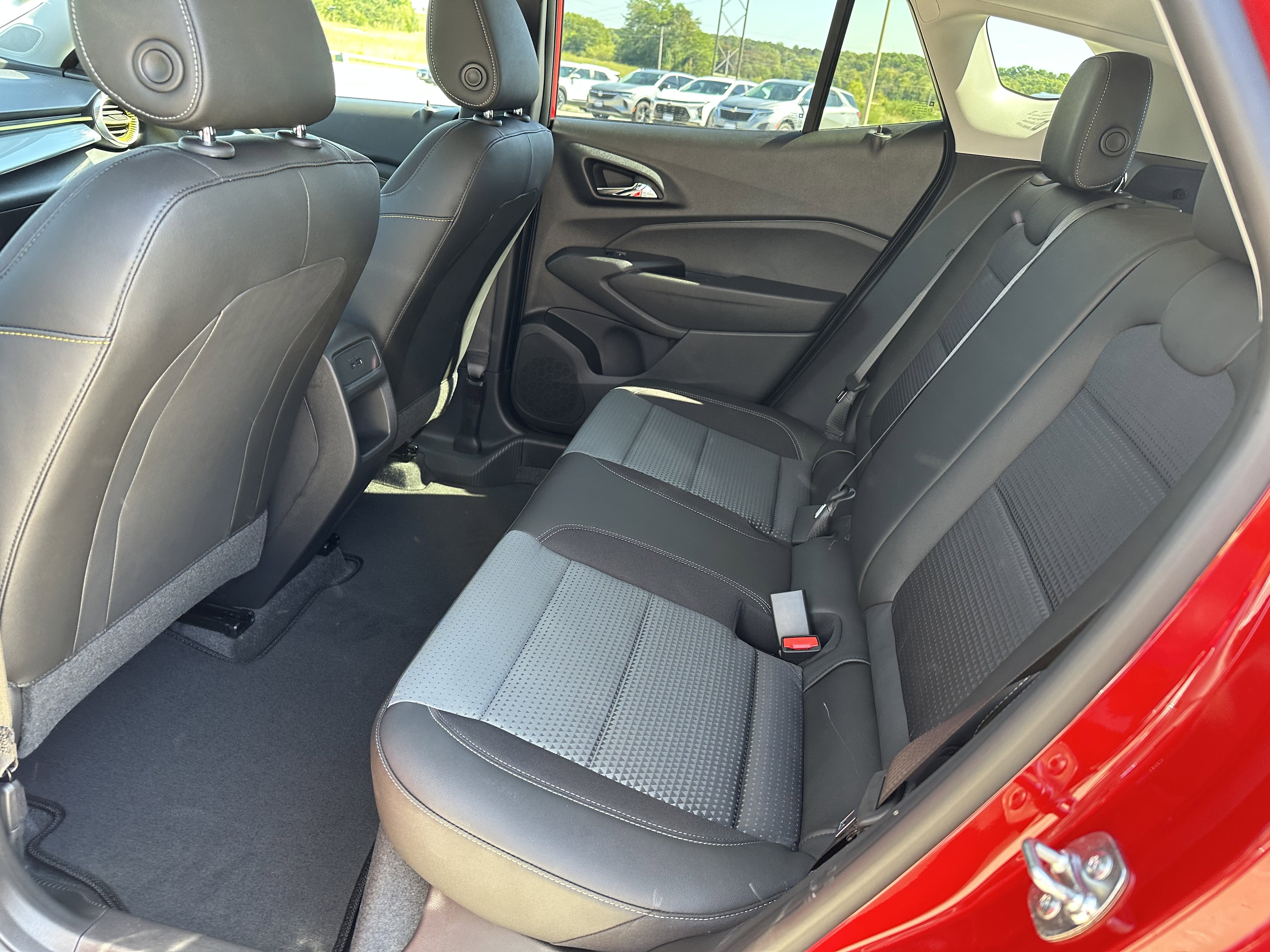 New 2026 Chevrolet Trax LT w/ Driver Confidence Package image 18