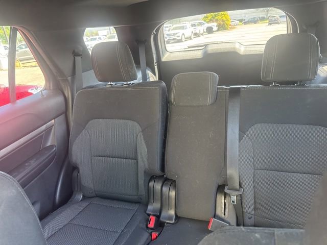 Used 2018 Ford Explorer XLT FWD image 7