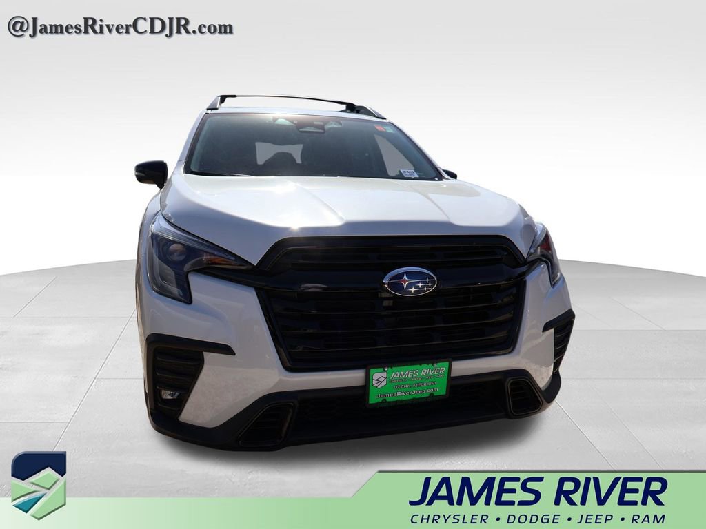 Used 2023 Subaru Ascent Onyx Edition AWD/4WD image 9