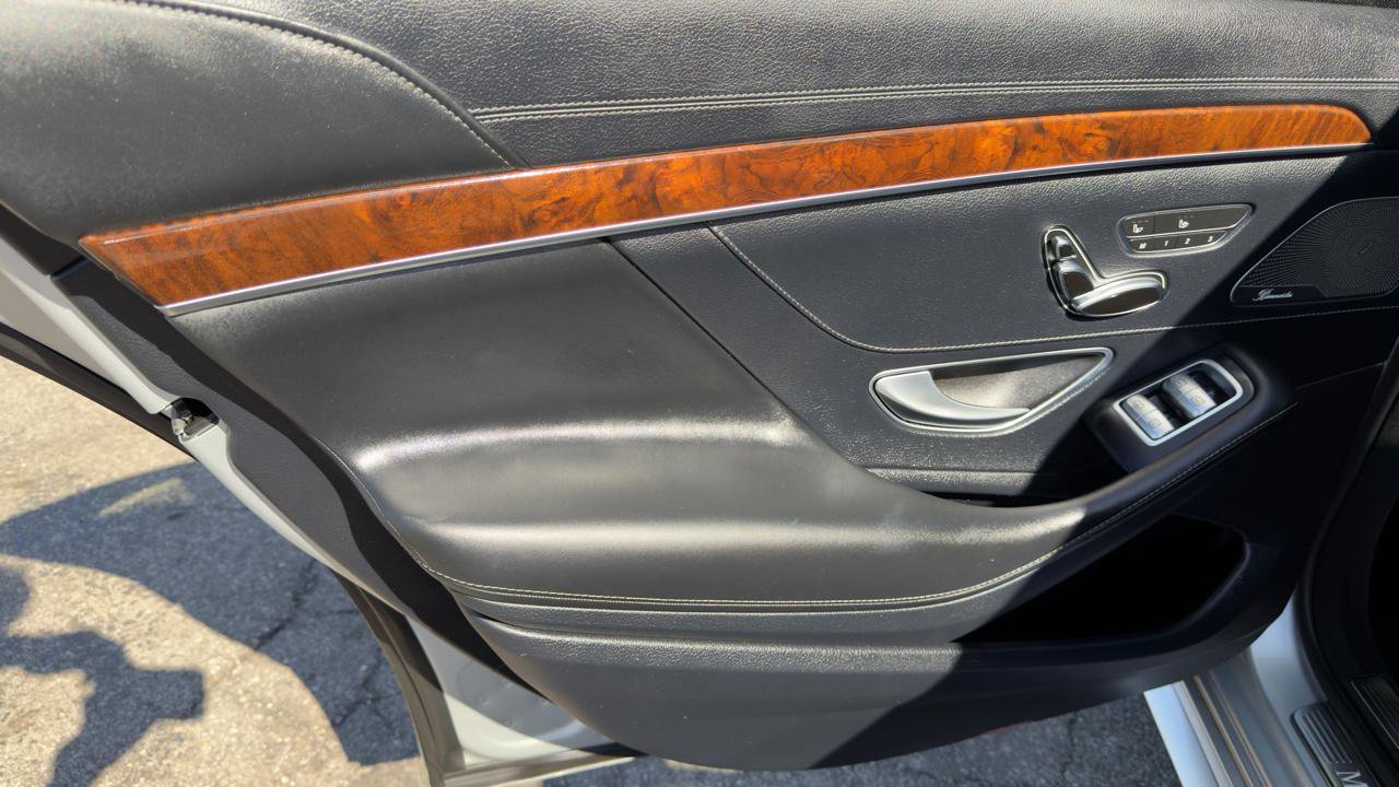 Used 2015 Mercedes-Benz S 550 4dr Sdn S 550 4MATIC image 44