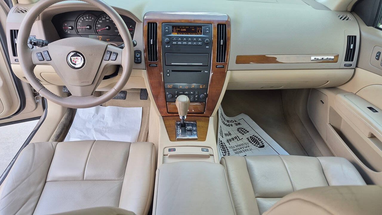 Used 2005 Cadillac STS w/ Preferred Equipment Group RWD image 42