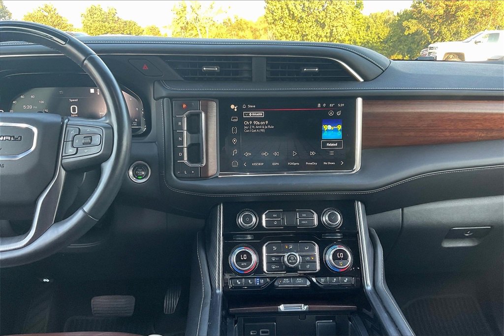 Used 2023 GMC Yukon Denali Ultimate image 6
