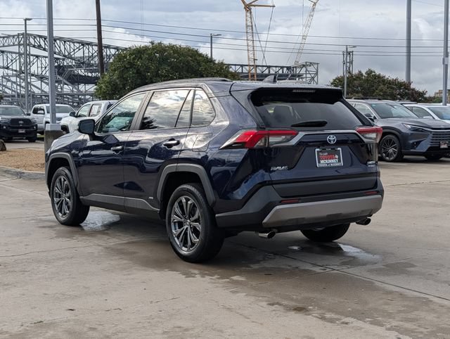 Used 2022 Toyota RAV4 Limited AWD/4WD image 9