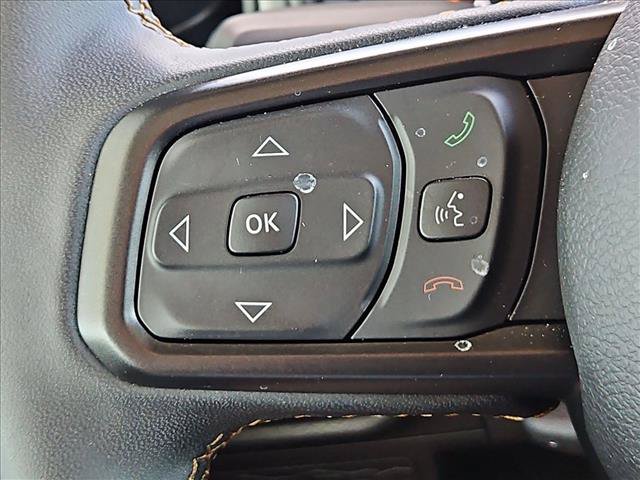 Used 2024 Jeep Gladiator Sport AWD/4WD image 25