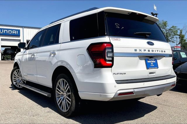 Used 2022 Ford Expedition Platinum RWD image 3