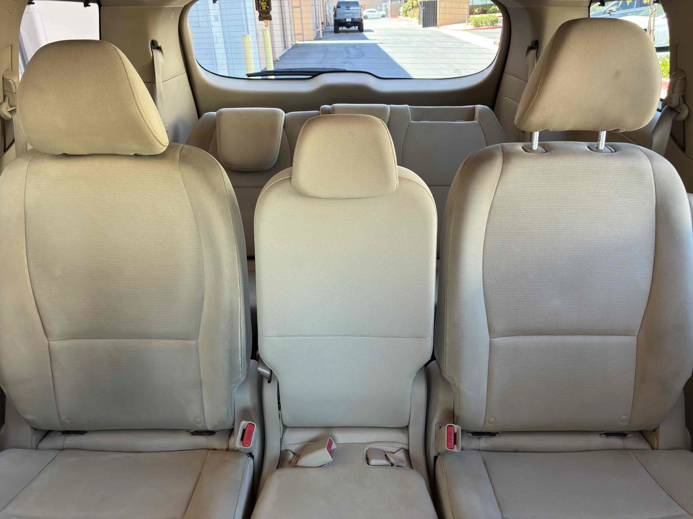 Used 2015 Kia Sedona LX w/ LX Convenience Package FWD image 54