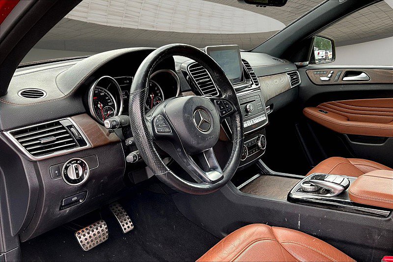 Used 2016 Mercedes-Benz GLE 450 4MATIC Coupe w/ Premium Package image 13