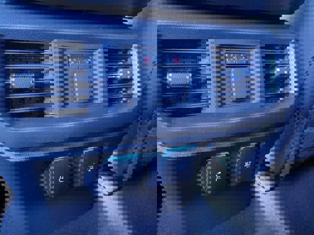 New 2026 Ford F150 Lariat w/ Equipment Group 502A High image 39