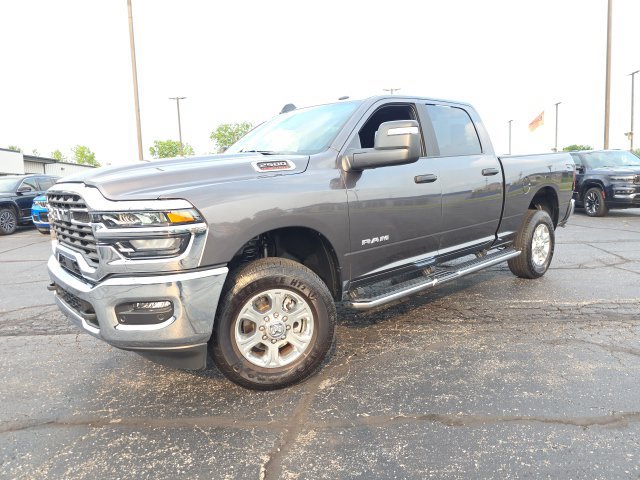 Used 2026 RAM 2500 Big Horn AWD/4WD image 2