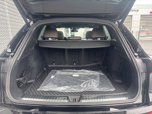 Used 2025 Audi Q5 Premium Plus w/ Premium Plus AWD/4WD image 39