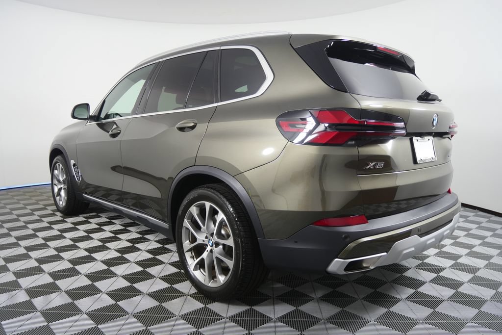 Certified 2026 BMW X5 xDrive40i AWD/4WD image 3