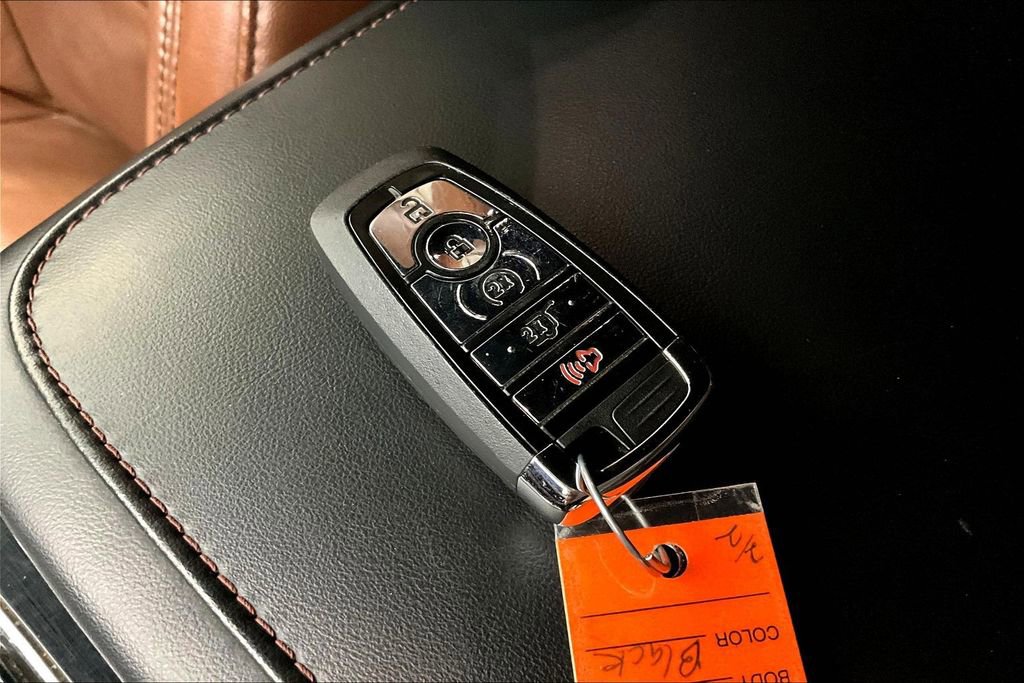 Used 2021 Lincoln Aviator Grand Touring w/ Equipment Group 302A image 13