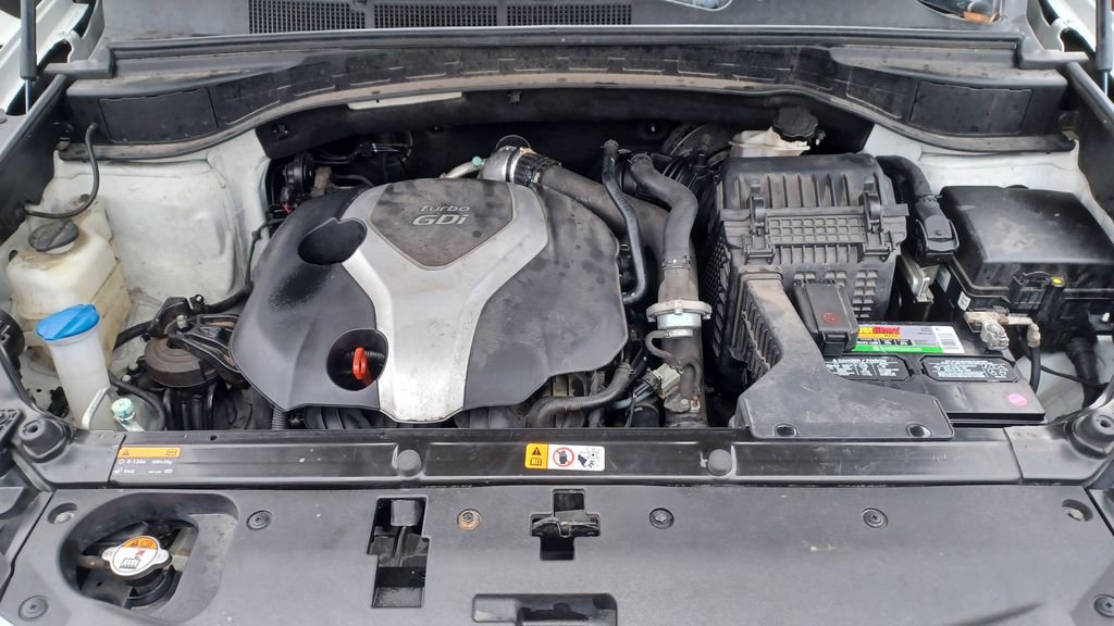 Used 2016 Hyundai Santa Fe Sport 2.0T image 9