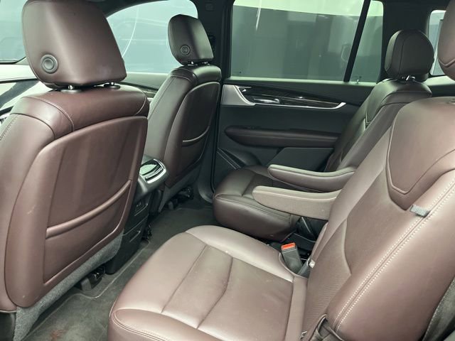 Used 2022 Cadillac XT6 Premium Luxury w/ Technology Package image 12