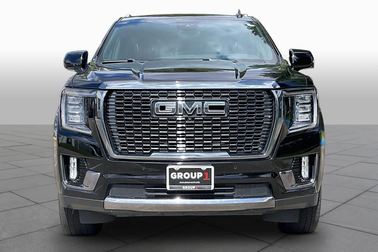 Used 2024 GMC Yukon Denali Ultimate AWD/4WD image 4