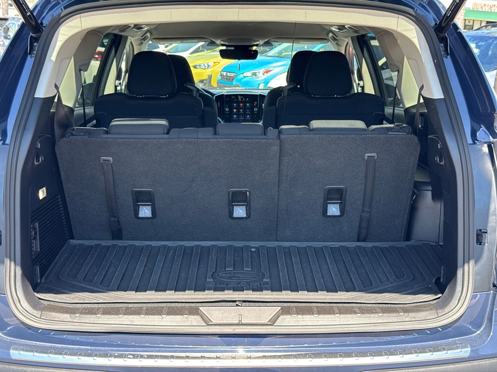 Certified 2025 Subaru Ascent Premium w/ Premium Package image 7