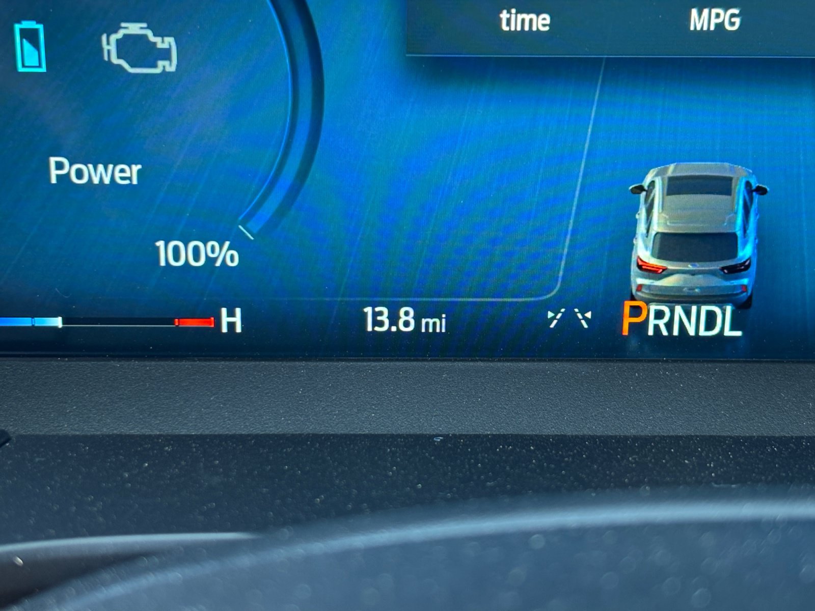 New 2025 Ford Escape SE w/ PHEV Premium Package FWD image 11