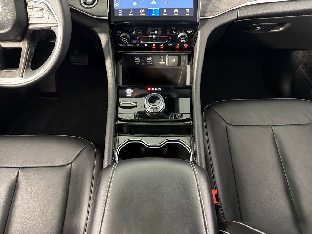 Certified 2022 Jeep Grand Cherokee Limited 4xe image 16