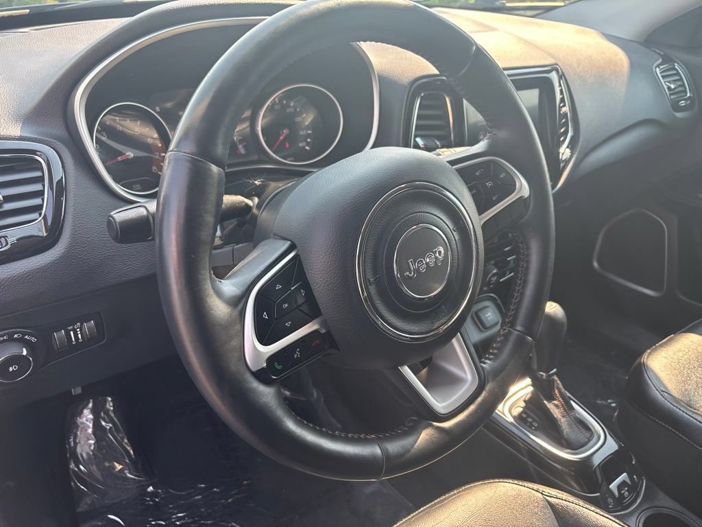 Used 2018 Jeep Compass Limited FWD image 13