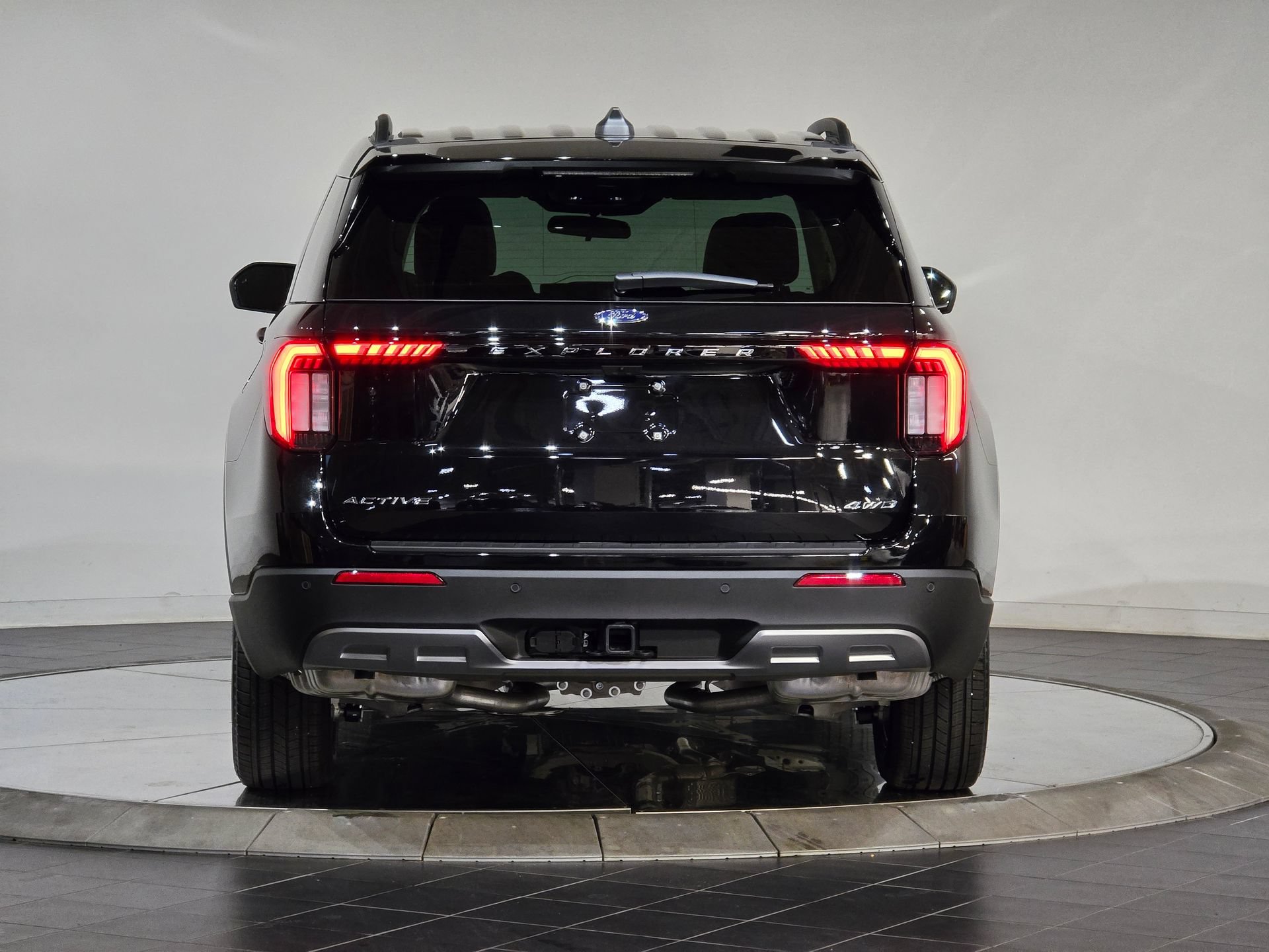 New 2026 Ford Explorer Active w/ Active Comfort Package AWD/4WD image 6