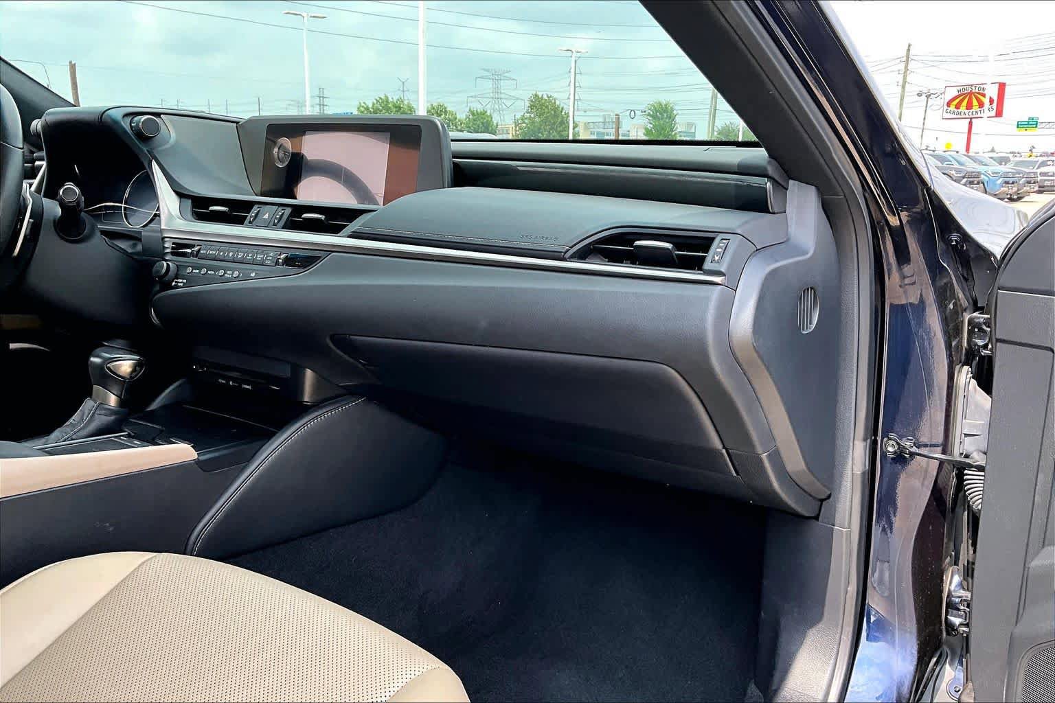 Used 2019 Lexus ES 350 w/ Accessory Package 2 FWD image 18