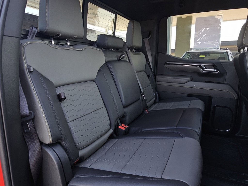 Used 2024 Chevrolet Silverado 1500 ZR2 w/ Technology Package image 17
