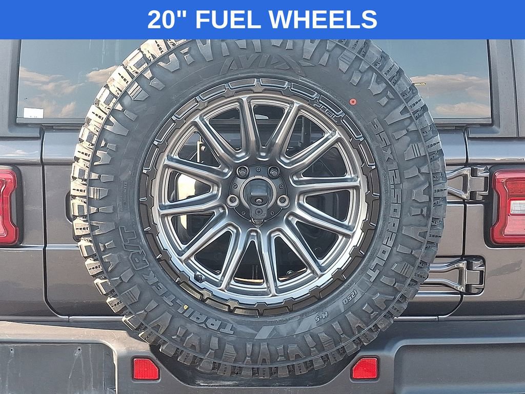 Used 2025 Jeep Wrangler Unlimited Rubicon image 28