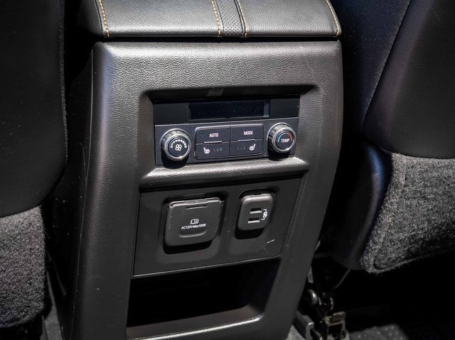 Used 2021 Chevrolet Traverse Premier image 17