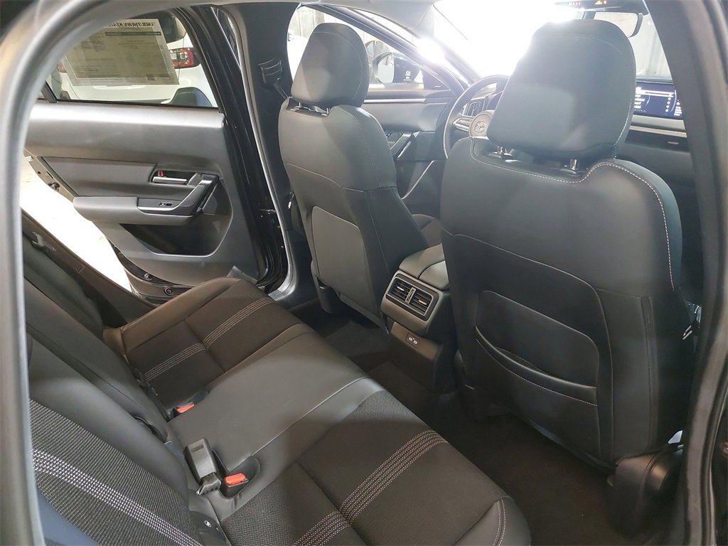 Used 2025 MAZDA CX-50 AWD 2.5 S w/ Weather Package image 11