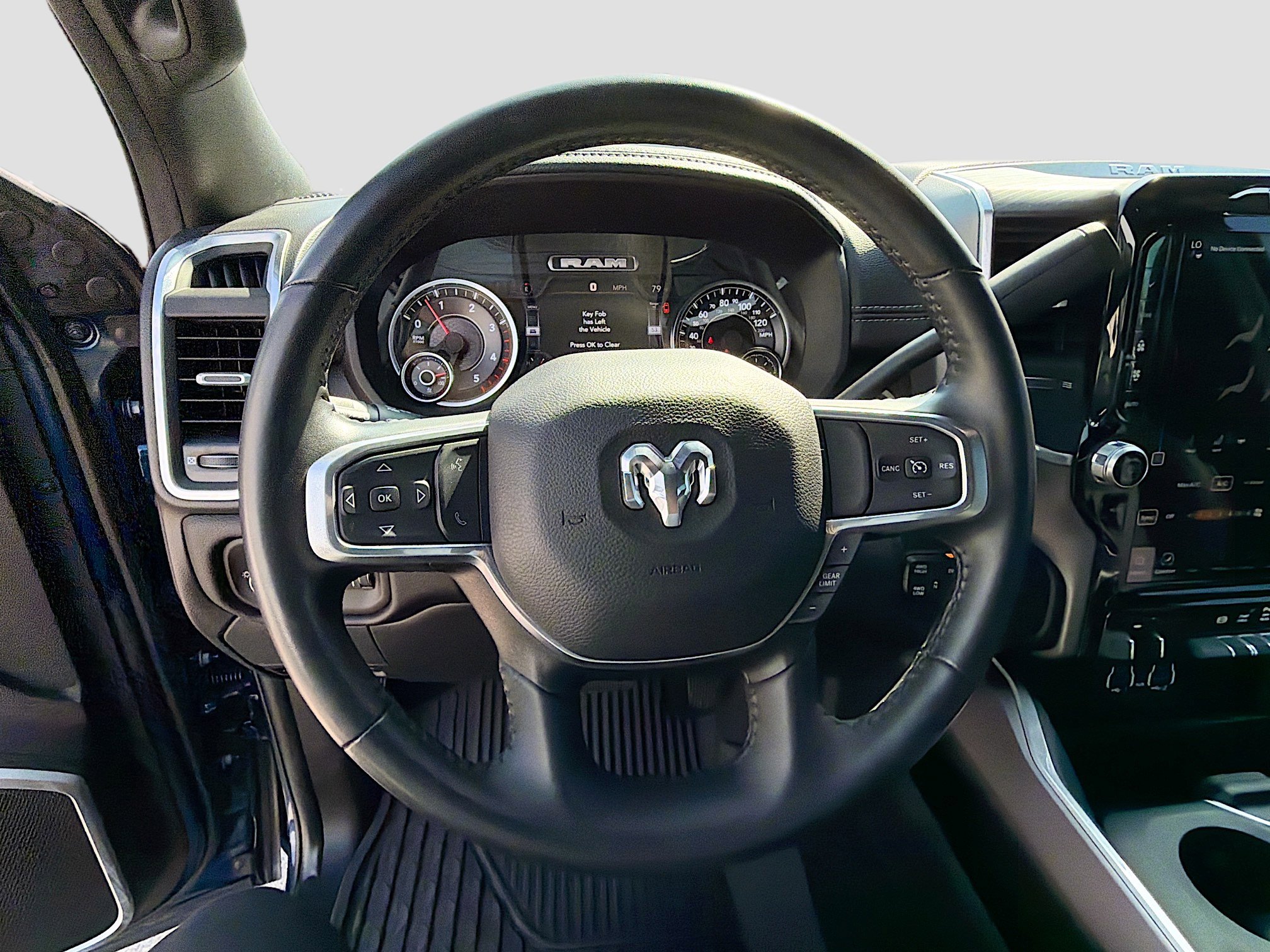 Used 2024 RAM 2500 Laramie w/ Night Edition image 38