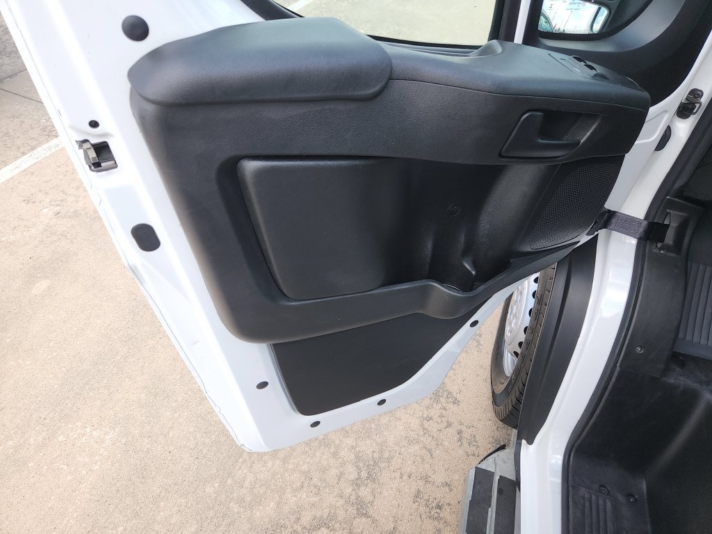Used 2025 RAM ProMaster 2500 w/ U-Haul Equipment Group FWD image 31