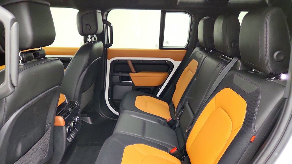 Used 2023 Land Rover Defender 110 X-Dynamic SE AWD/4WD image 22