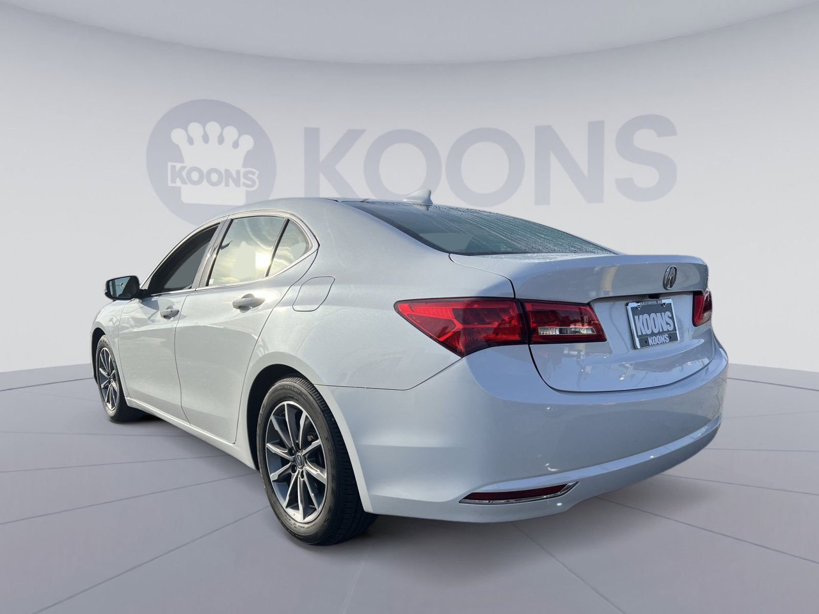 Used 2020 Acura TLX image 4