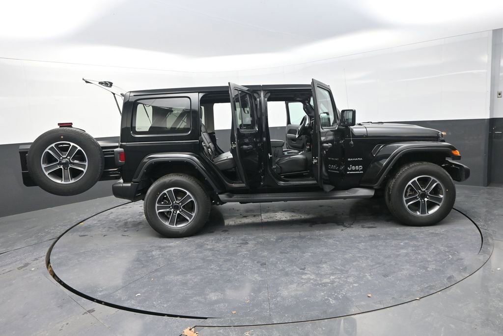 Used 2023 Jeep Wrangler Sahara w/ Cold Weather Group image 38