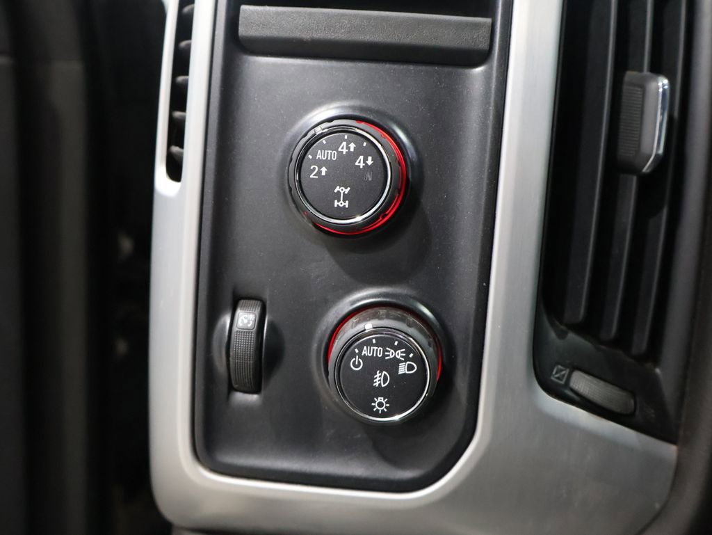 Used 2014 GMC Sierra 1500 SLE image 29