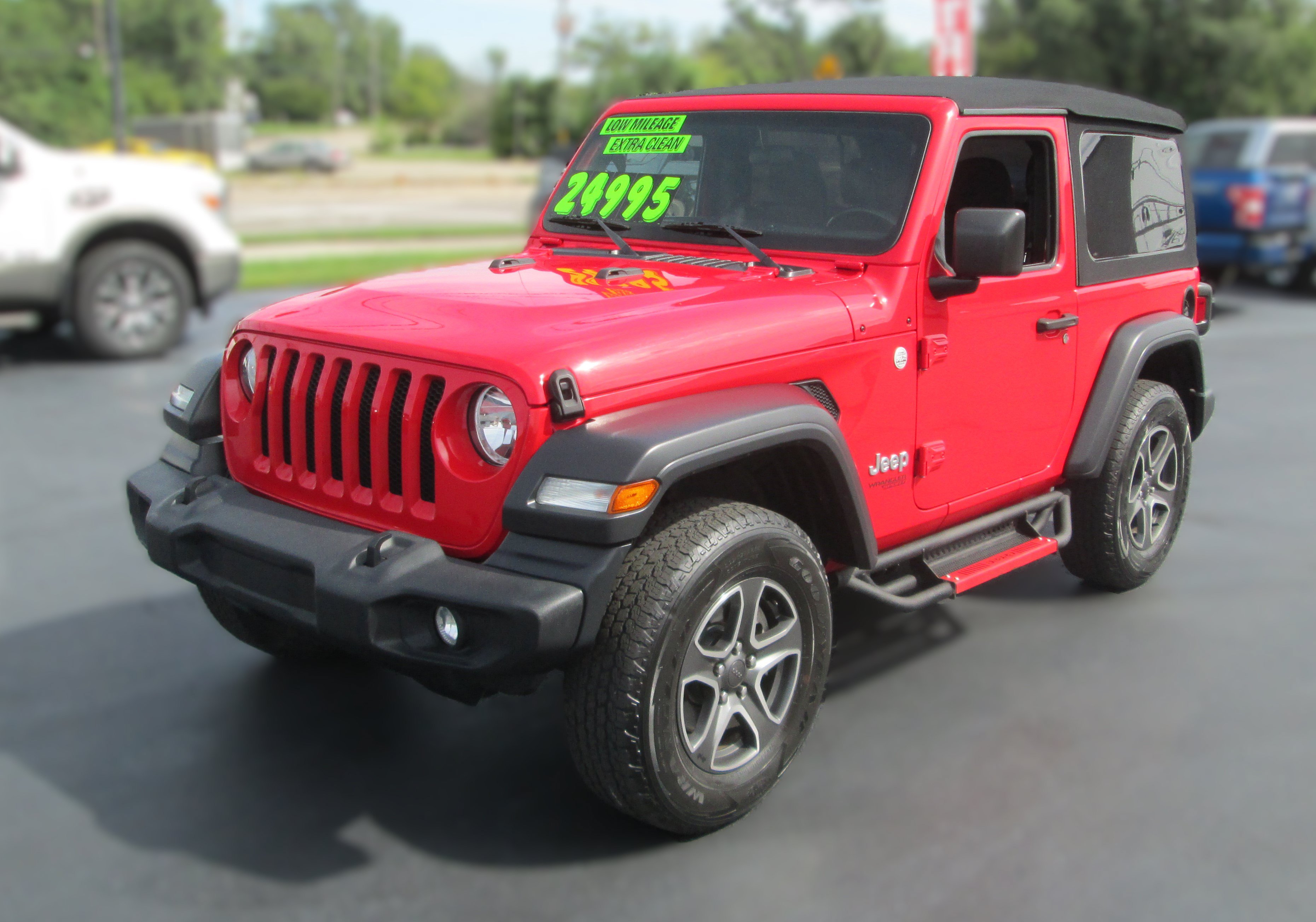 Used 2020 Jeep Wrangler Sport AWD/4WD image 2