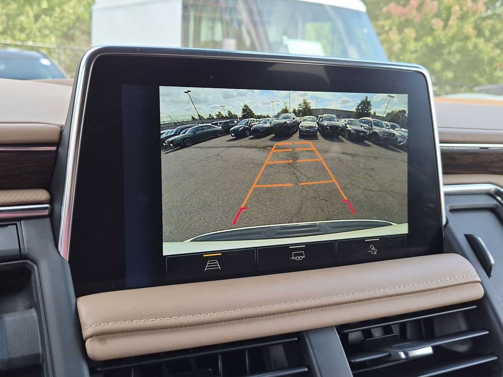 Used 2023 Chevrolet Suburban Premier w/ Max Trailering Package AWD/4WD image 32