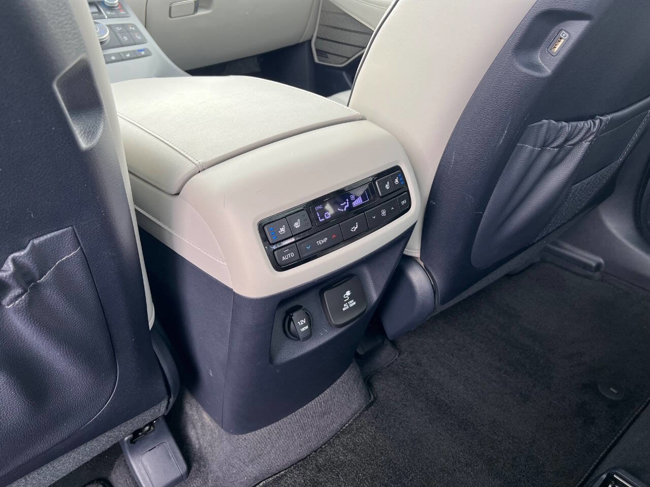 Used 2022 Hyundai Palisade Calligraphy image 30