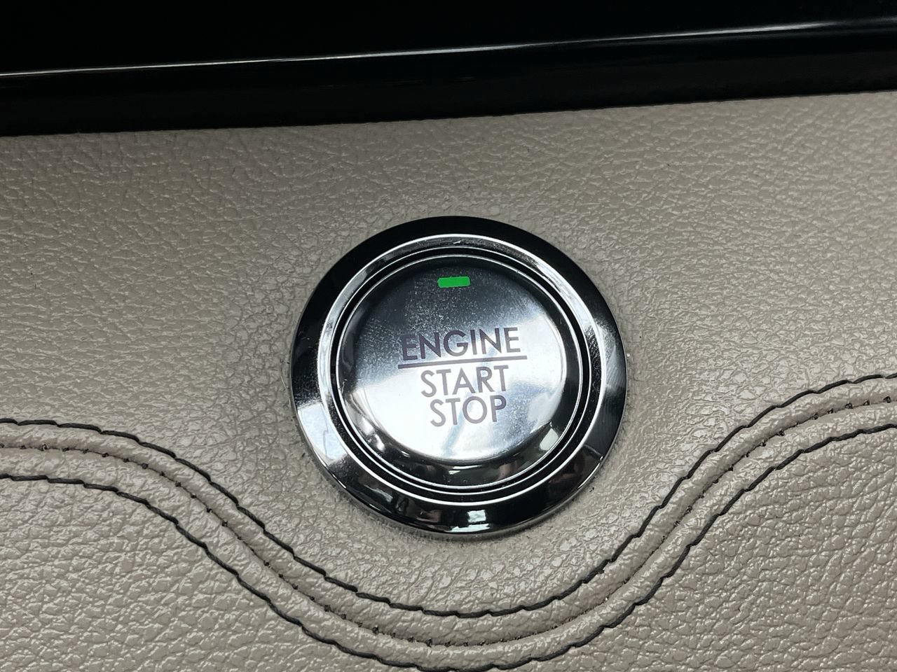 Used 2023 Lincoln Navigator L Reserve AWD/4WD image 23
